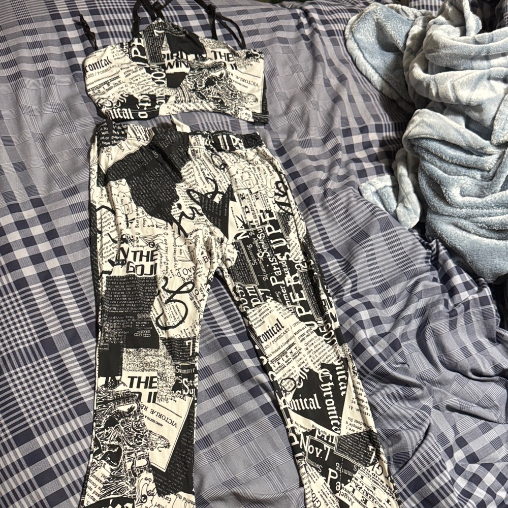 Black and White Graphic Print Two-Piece Set